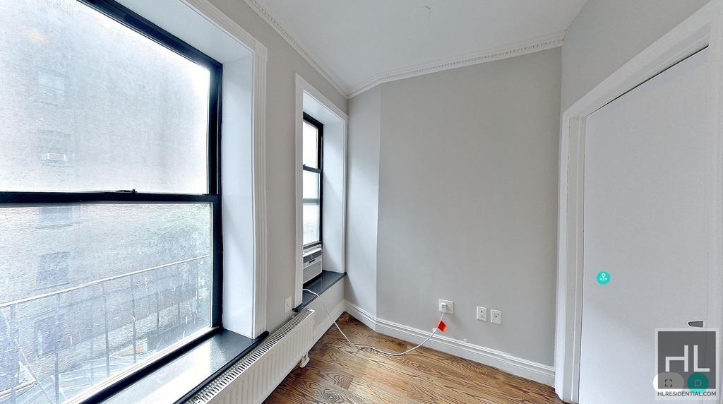E 13th St. - Photo 7