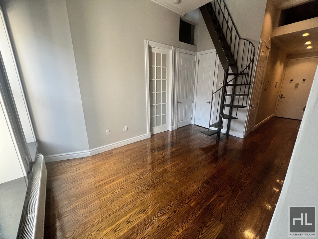 E 13th St. - Photo 2