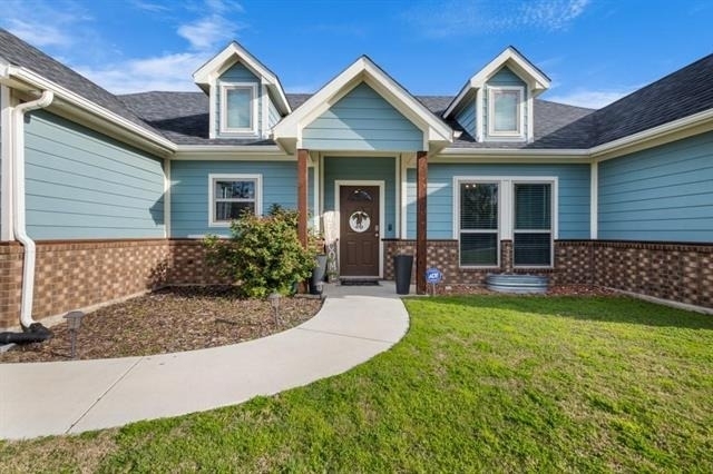 500 W Mill Street - Photo 1