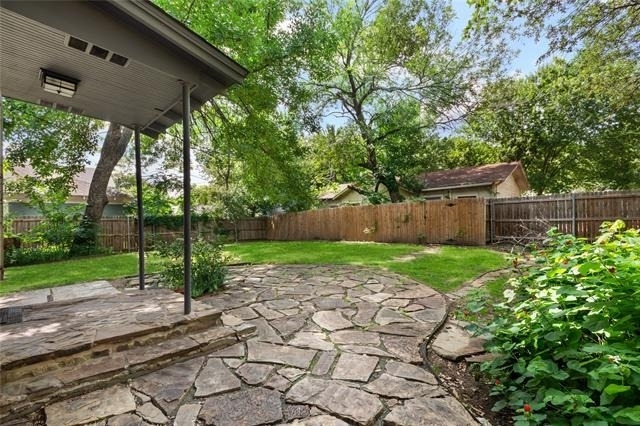 1921 Ben Hall Court - Photo 24