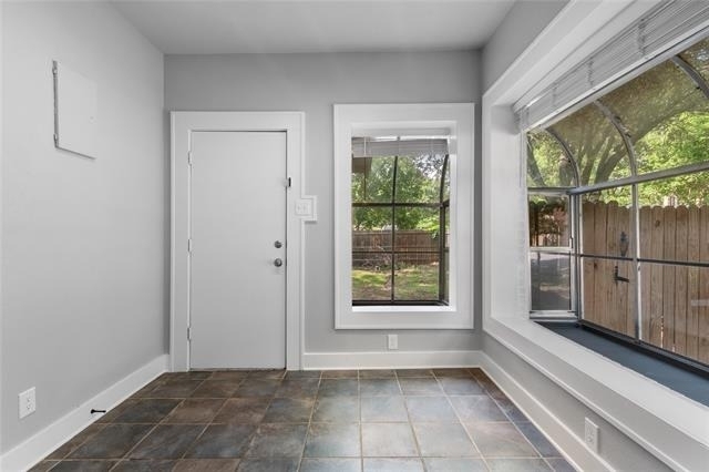 1921 Ben Hall Court - Photo 21