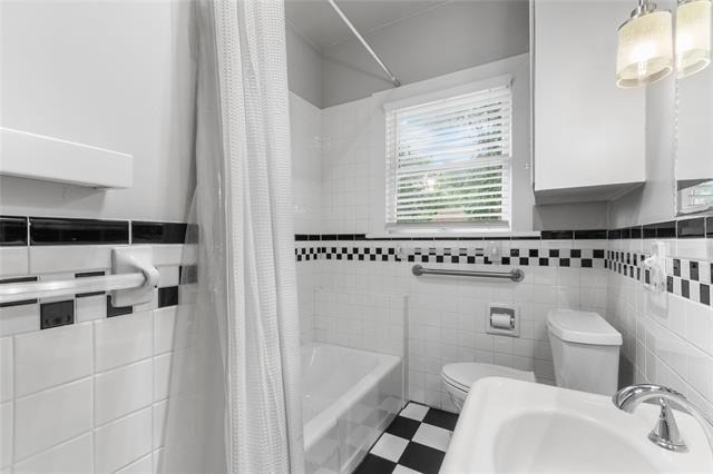 1921 Ben Hall Court - Photo 12