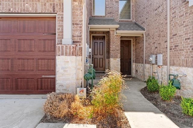 2716 Starburst Drive - Photo 4