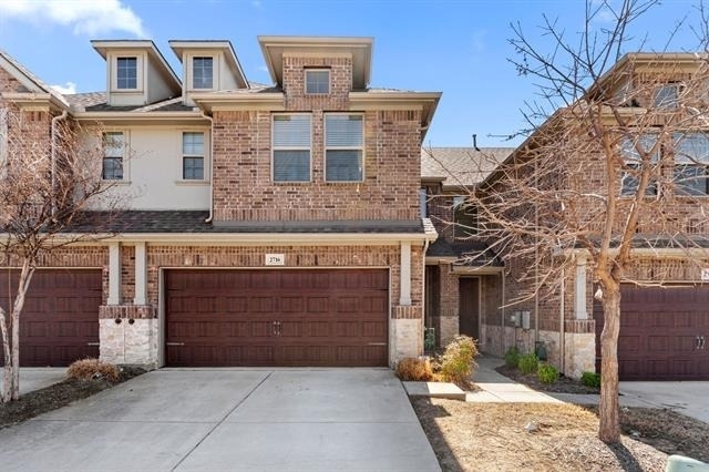 2716 Starburst Drive - Photo 0