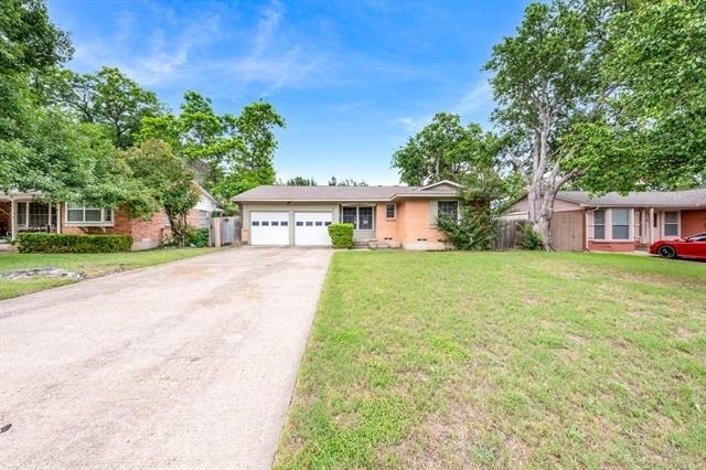 402 Vernet Street - Photo 3