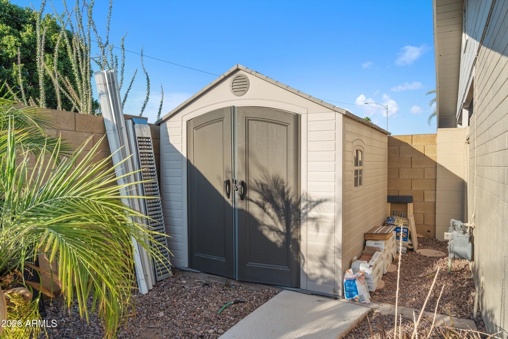 2548 N 68th Place - Photo 34