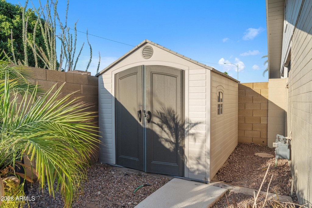 2548 N 68th Place - Photo 28