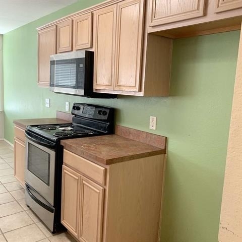 208 N Rolling Meadows Drive N - Photo 4