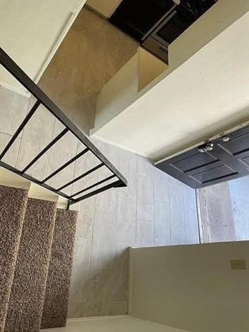 915 N Elm Street - Photo 15