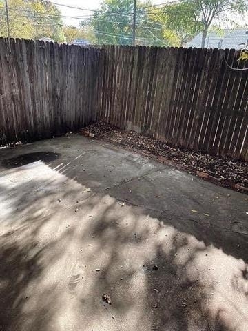 915 N Elm Street - Photo 16