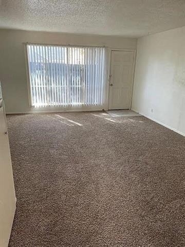 915 N Elm Street - Photo 6
