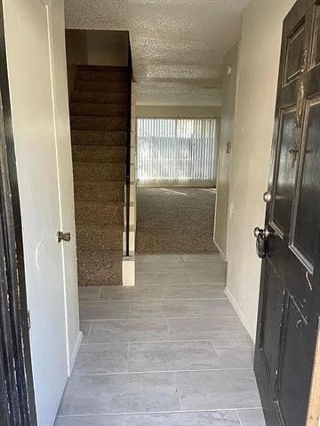 915 N Elm Street - Photo 1