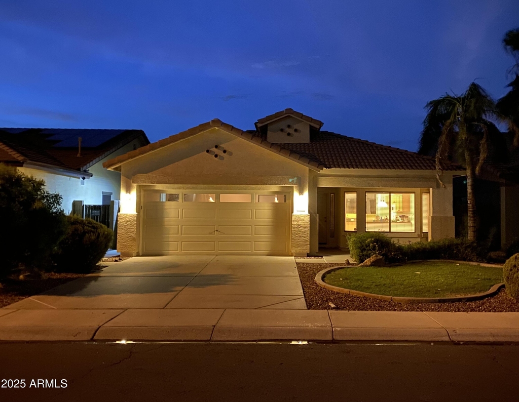 12542 W Honeysuckle Street - Photo 0