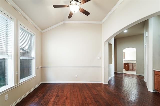 1323 Luverne Drive - Photo 8