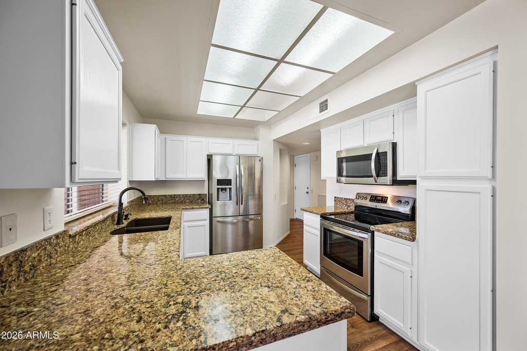 14802 W Greystone Drive - Photo 4