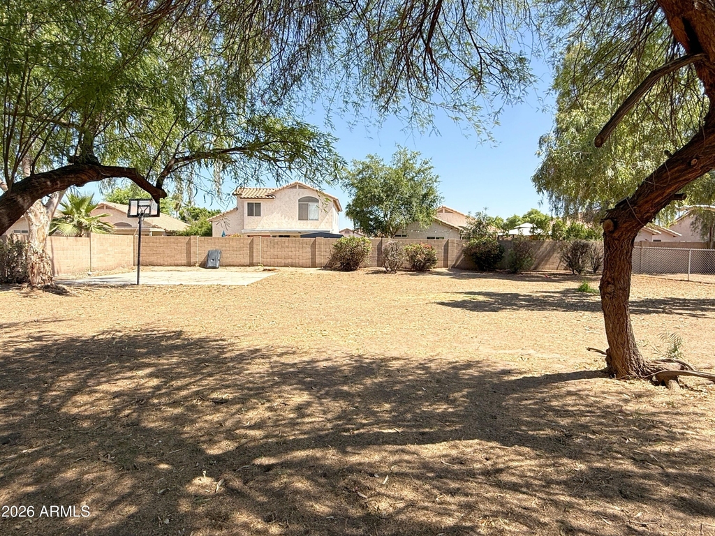 1274 W Sparrow Court - Photo 31