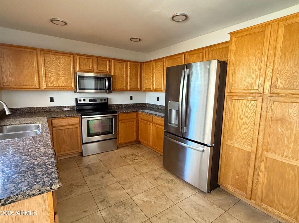 1274 W Sparrow Court - Photo 5