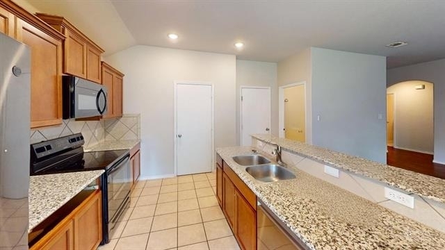 5513 Diaz Avenue - Photo 3