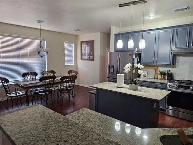 215 Lairds Drive - Photo 2