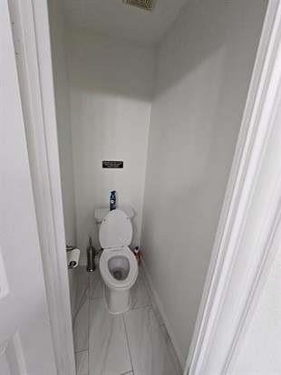 215 Lairds Drive - Photo 5