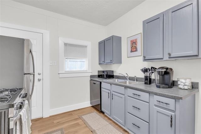 4121 Junius Street - Photo 12