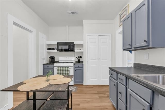 4121 Junius Street - Photo 29