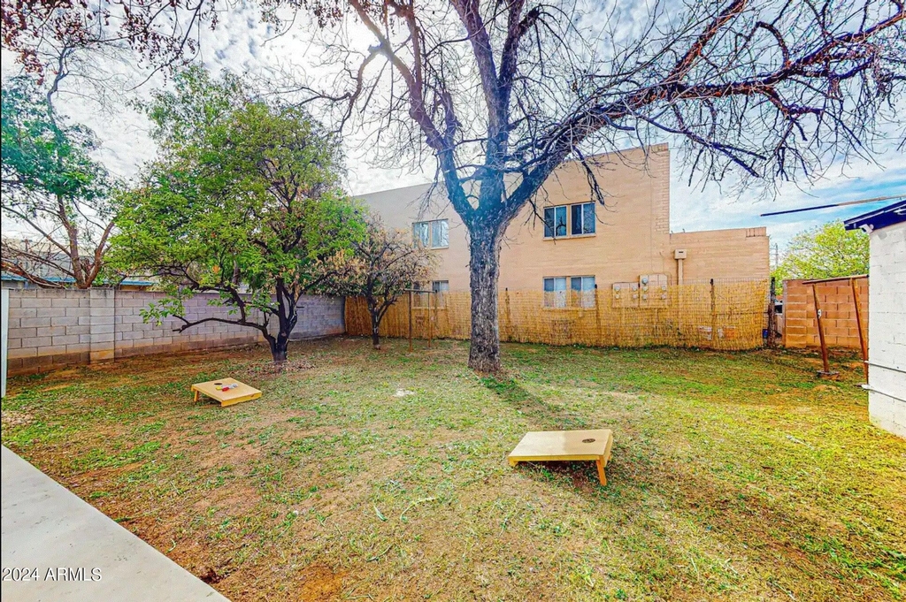 707 E University Drive - Photo 15