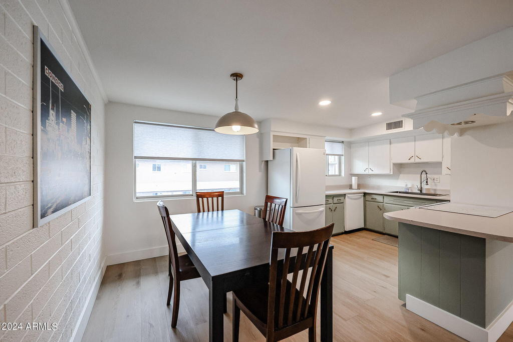 6824 E 2nd Street - Photo 8