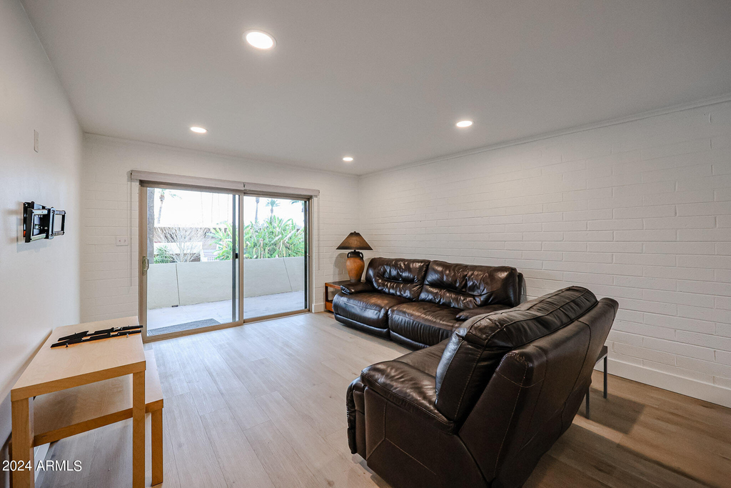 6824 E 2nd Street - Photo 5