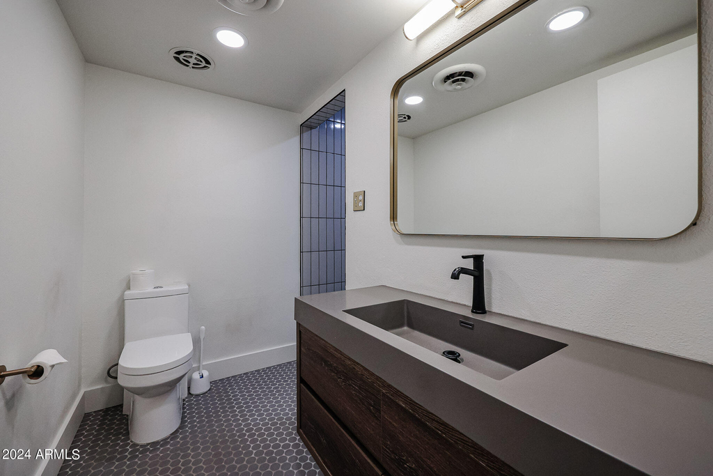 6824 E 2nd Street - Photo 15