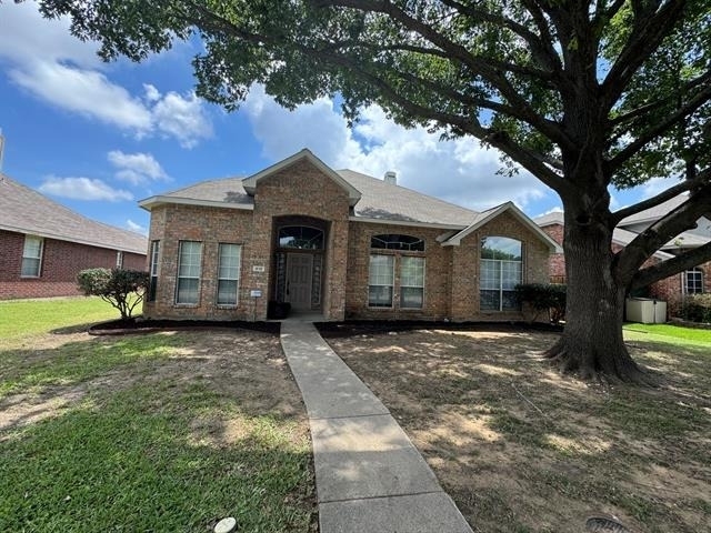 918 Morningside Lane - Photo 0