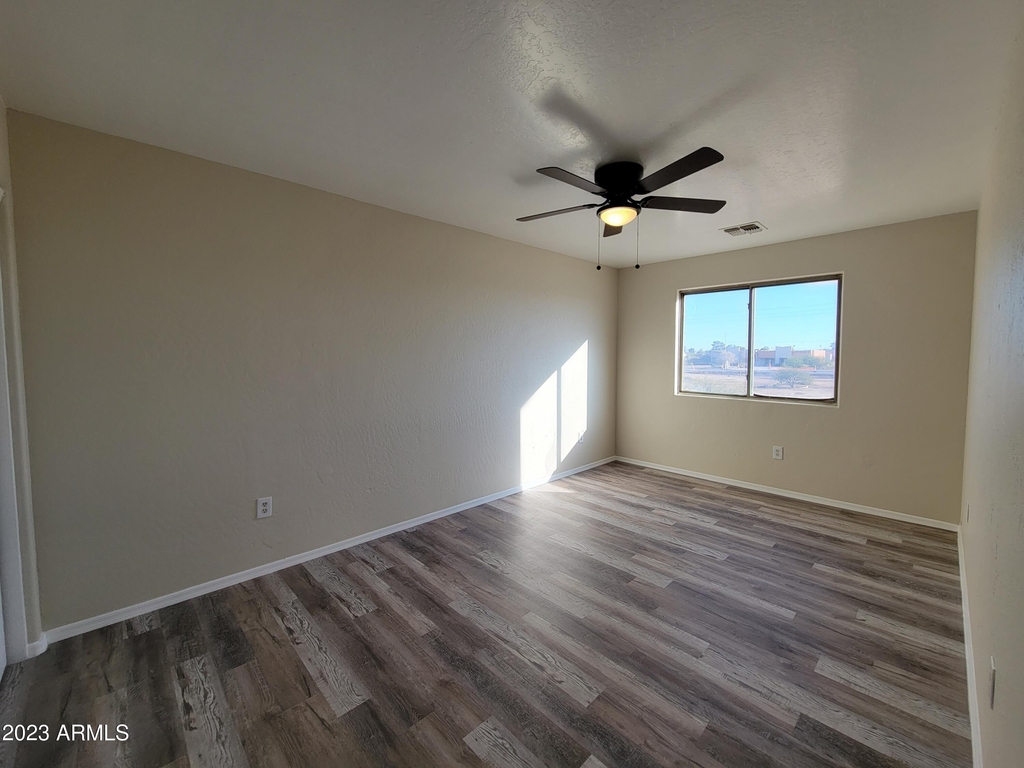 15147 S Yava Road - Photo 11