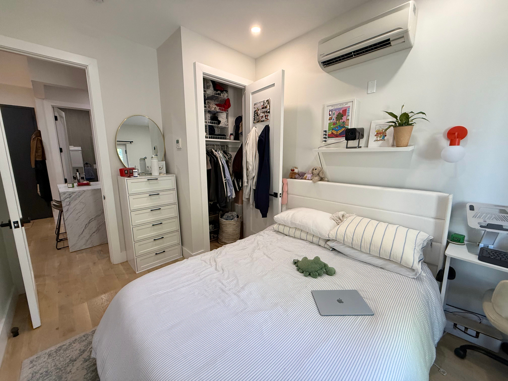 143 Meserole Street - Photo 10
