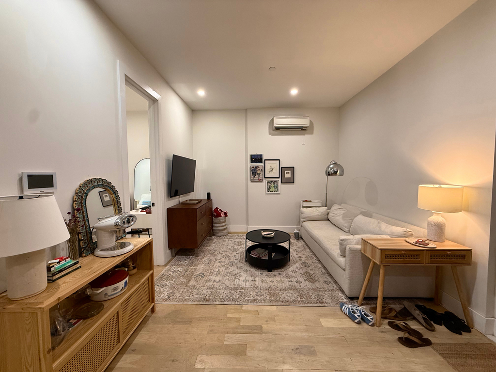 143 Meserole Street - Photo 0