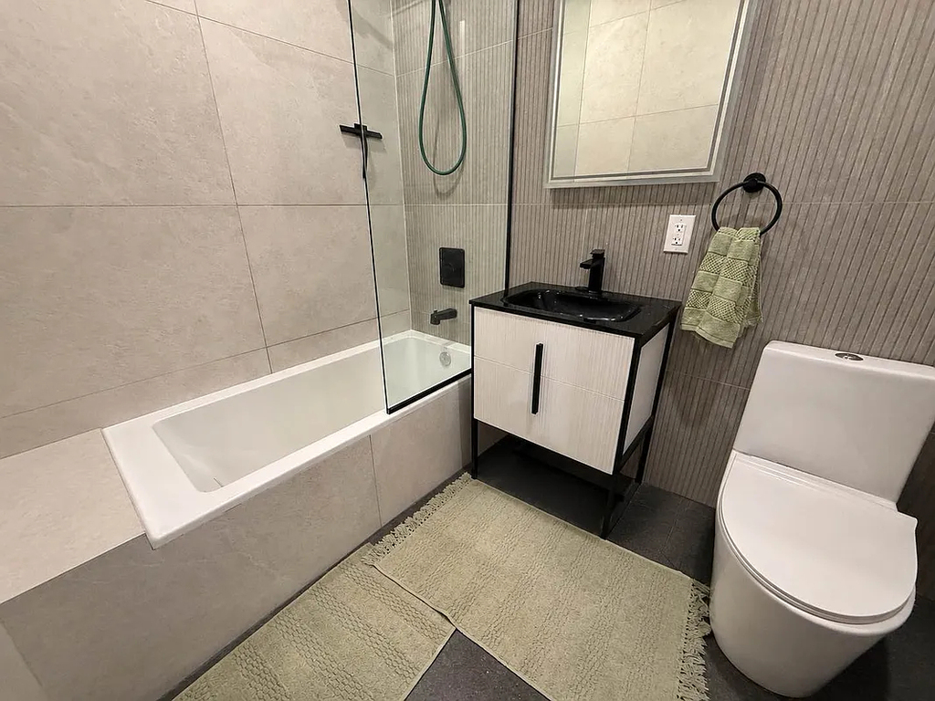 143 Meserole Street - Photo 13