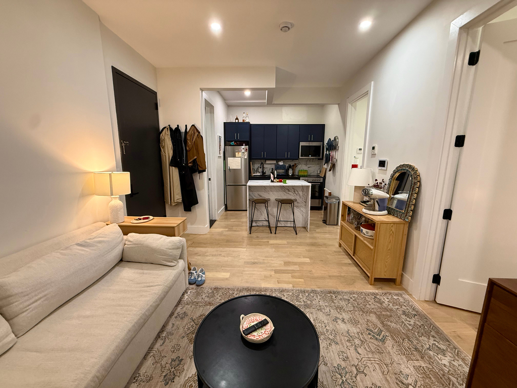 143 Meserole Street - Photo 4
