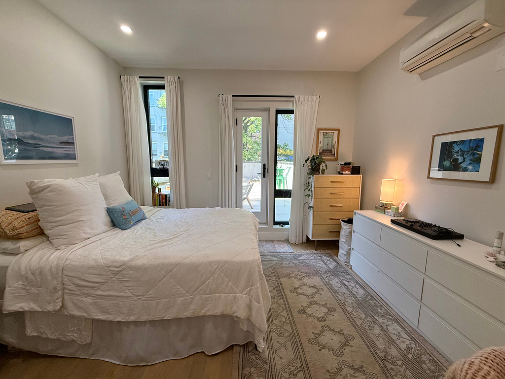 143 Meserole Street - Photo 11