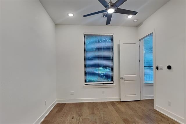 112 E Oscar Drive - Photo 8
