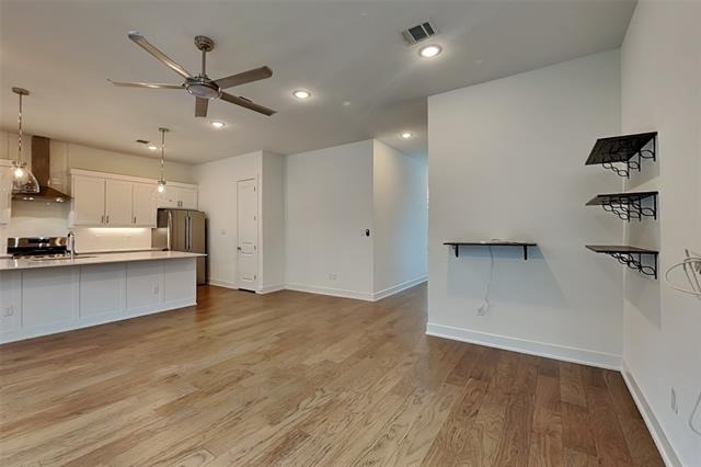 112 E Oscar Drive - Photo 9