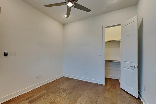 112 E Oscar Drive - Photo 2