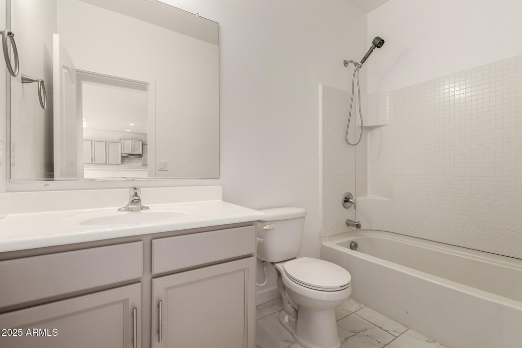 24409 W Sheraton Lane - Photo 35