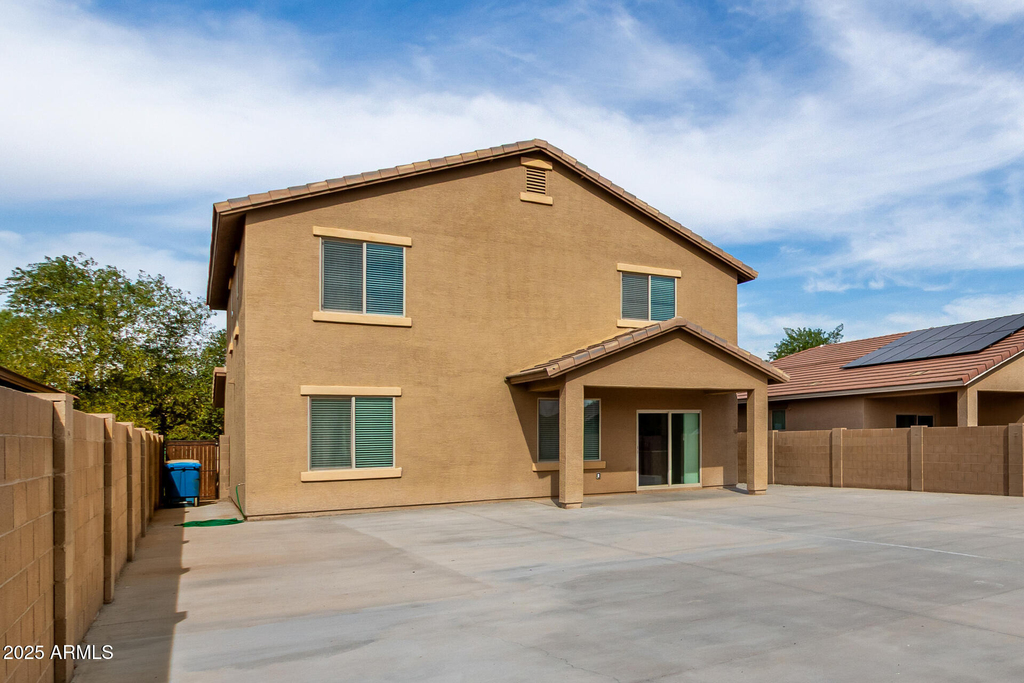 24409 W Sheraton Lane - Photo 39