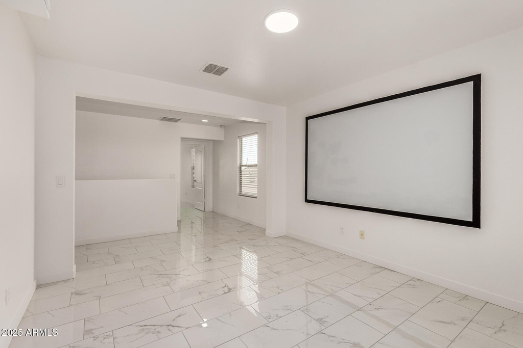 24409 W Sheraton Lane - Photo 22