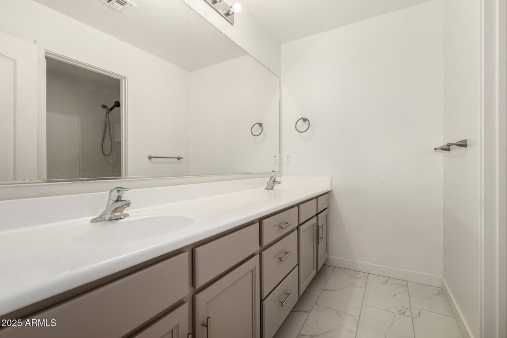 24409 W Sheraton Lane - Photo 27