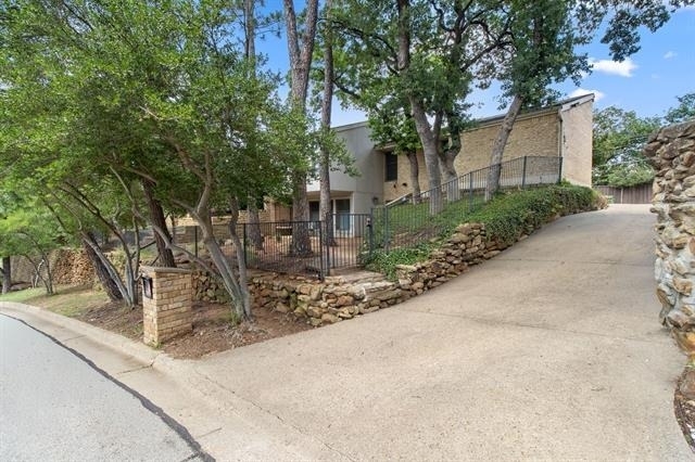 905 Crowley Road - Photo 7
