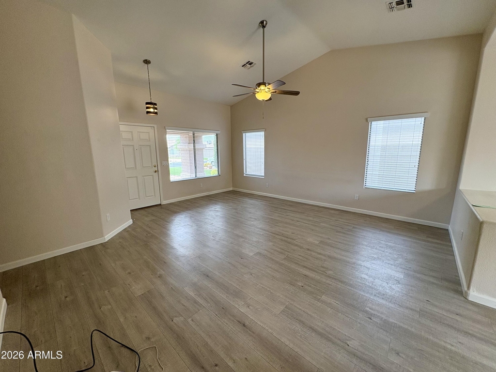 8556 W Carol Avenue - Photo 7