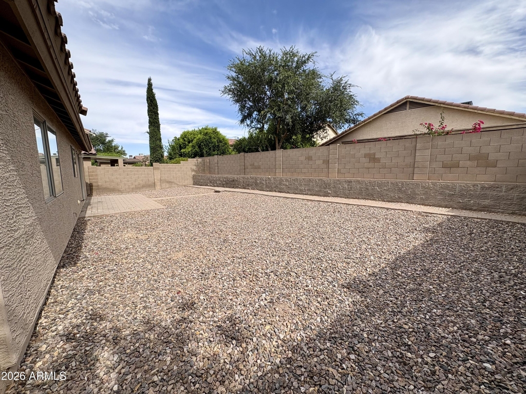 8556 W Carol Avenue - Photo 37