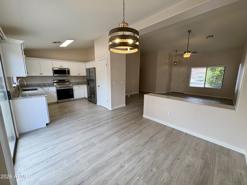 8556 W Carol Avenue - Photo 10