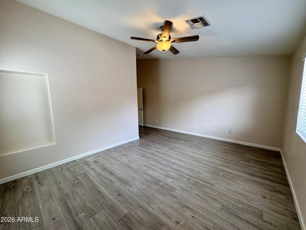 8556 W Carol Avenue - Photo 19