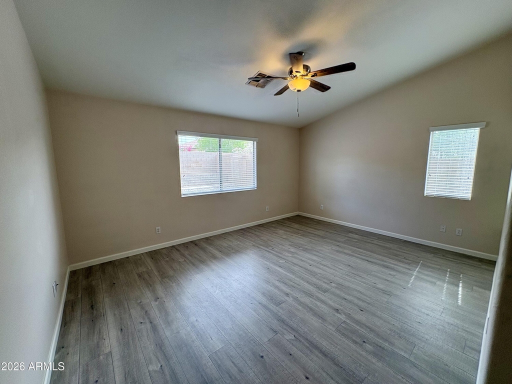 8556 W Carol Avenue - Photo 17